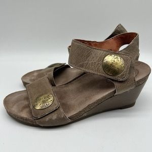Taos Carousel 2 Stone Tan Beige Gold Leather Wedge Sandals Size 37 US 6.5